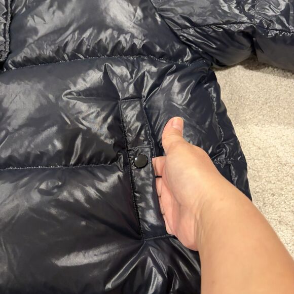 NWT Quince Women Responsible Down Cropped Puffer Jacket Shiny Black 700+Fill MED - Picture 10 of 10